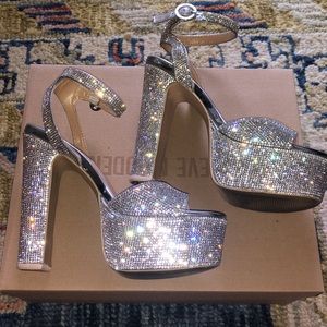 Steve Madden Rhinestone heels 5.5